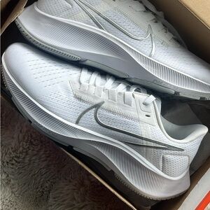 Nike Women’s White and Gray Sneakers